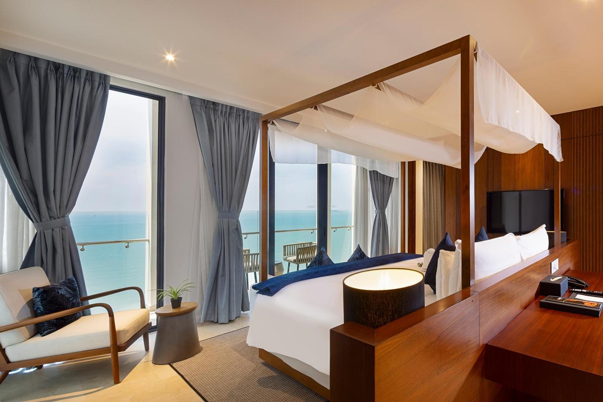 Anya Premier Hotel Quy Nhon Bagian luar foto